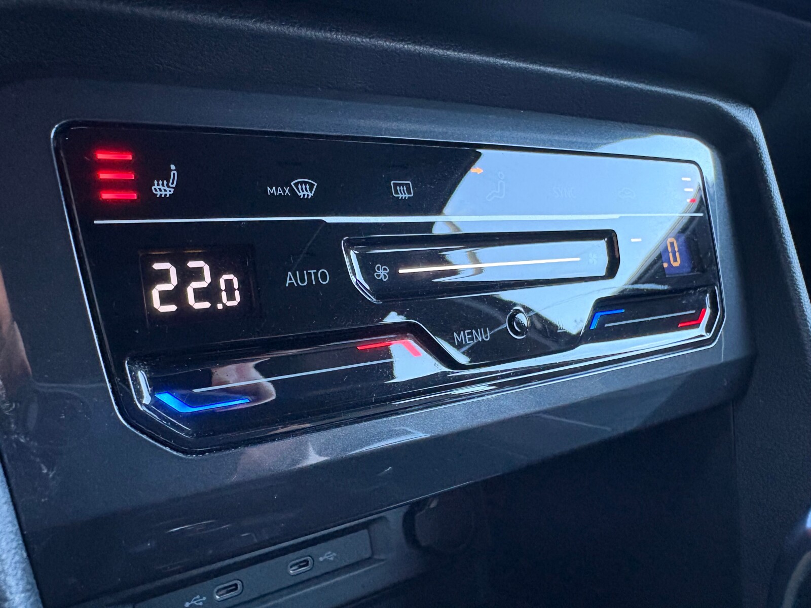 Volkswagen Tiguan Allspace - zdjęcie 28