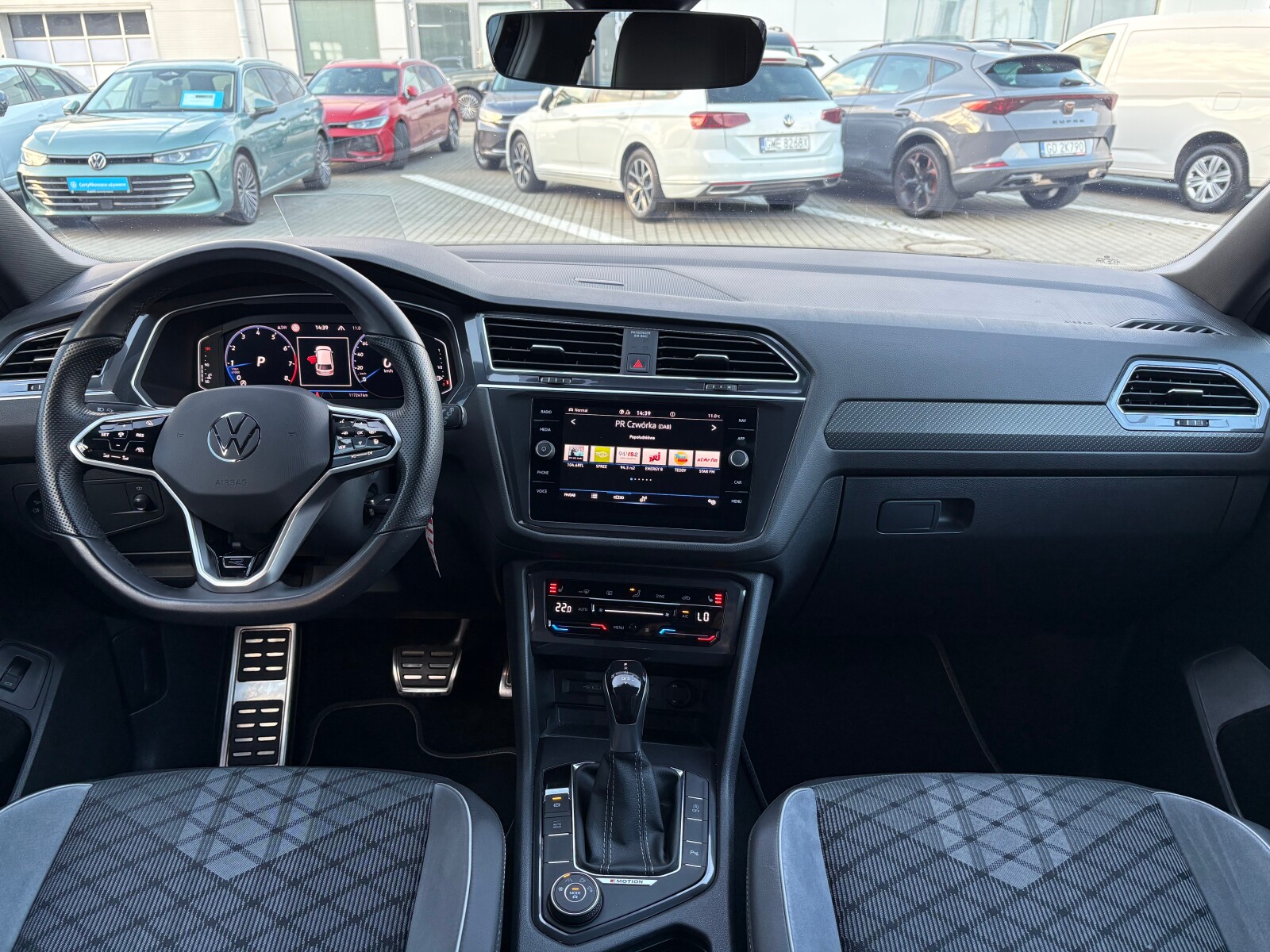 Volkswagen Tiguan Allspace - zdjęcie 9