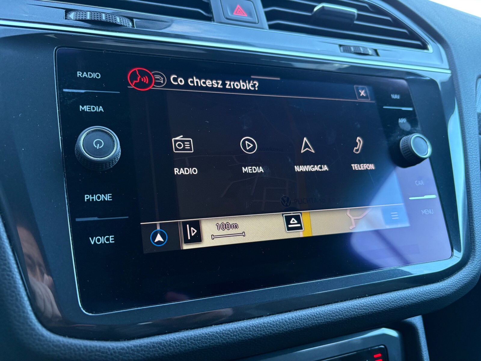 Volkswagen Tiguan Allspace - zdjęcie 32