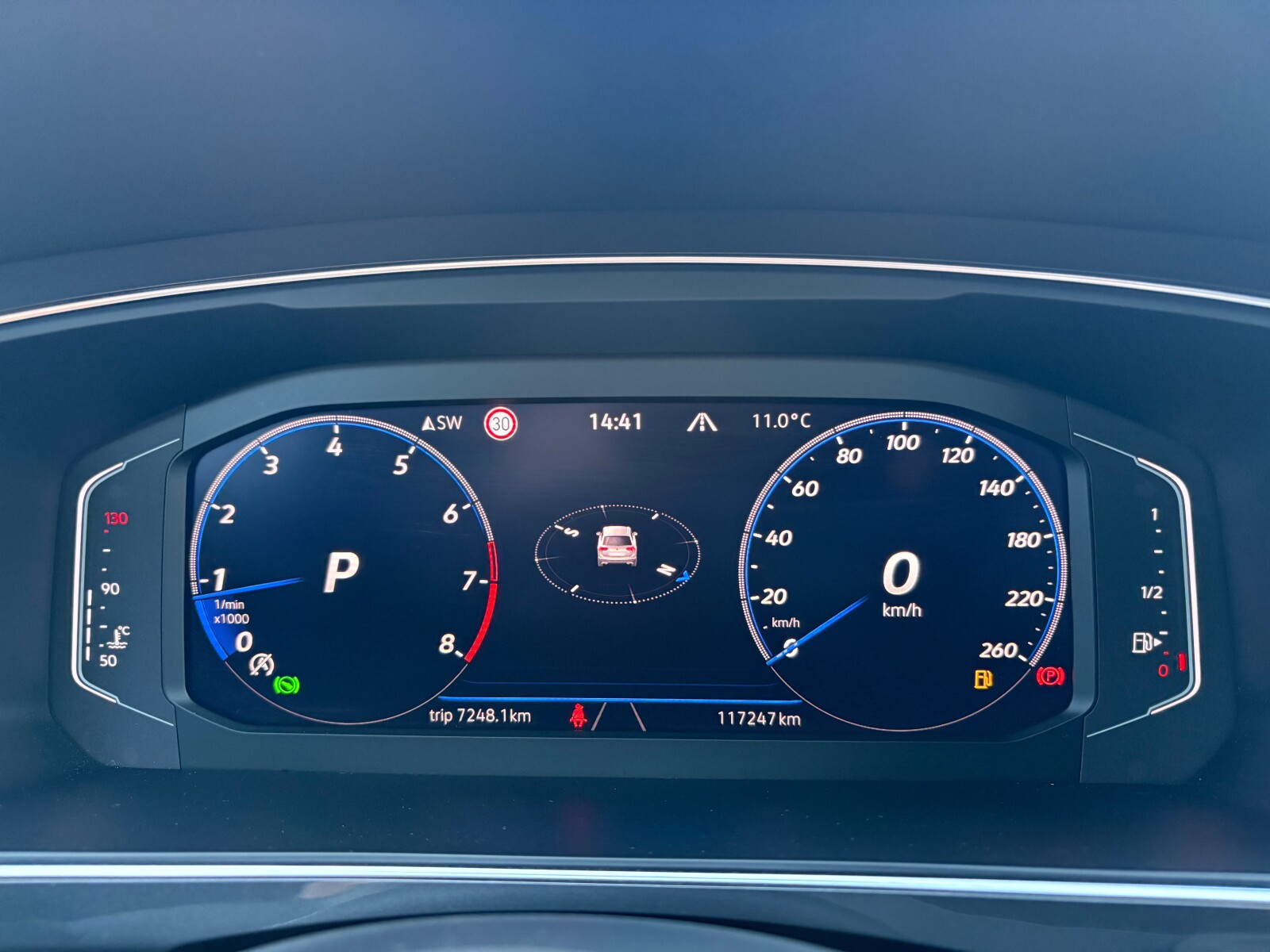 Volkswagen Tiguan Allspace - zdjęcie 22