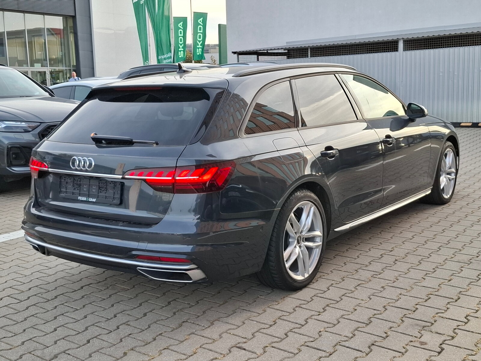 Audi A4 Avant - zdjęcie 3