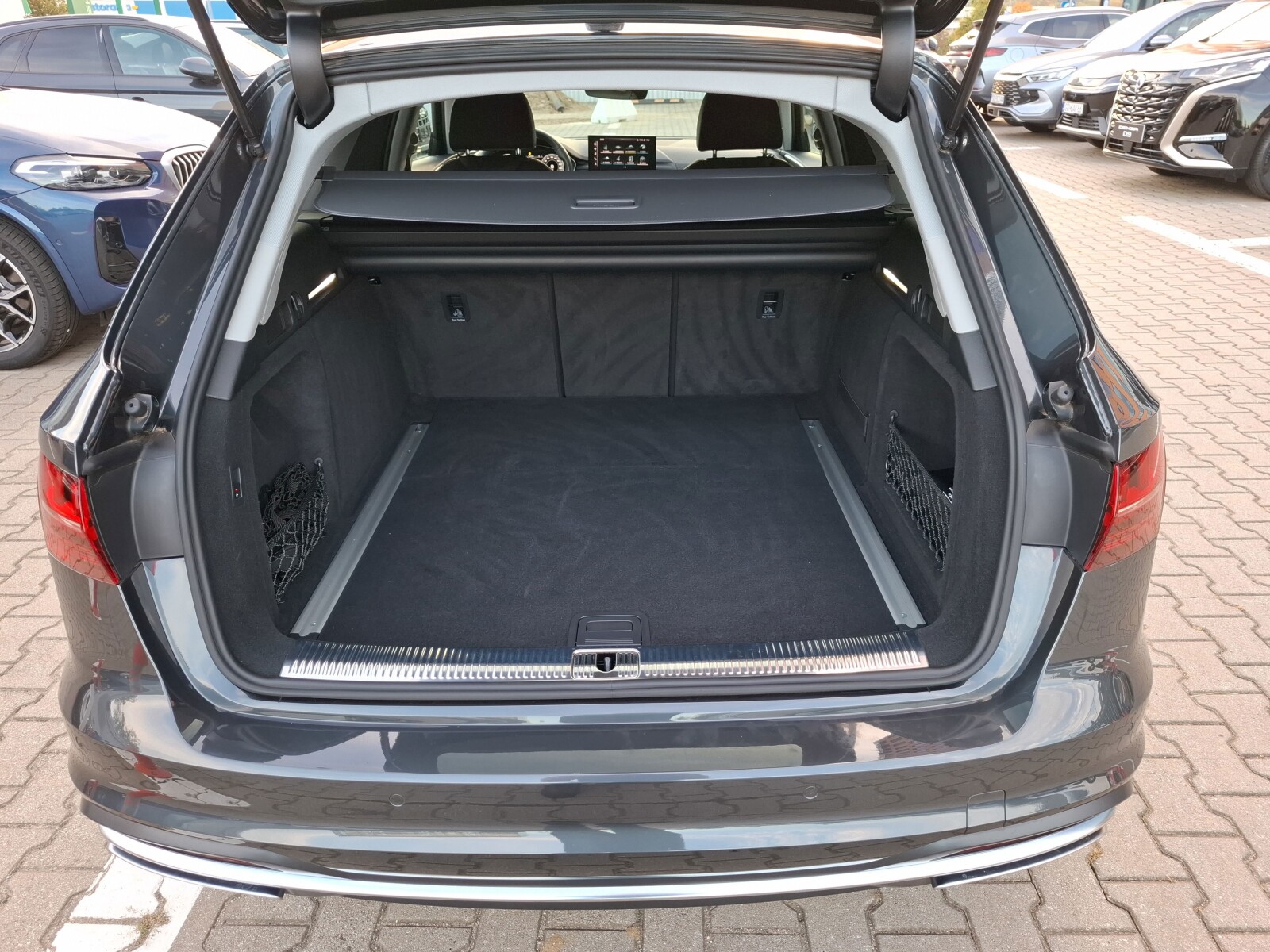 Audi A4 Avant - zdjęcie 15