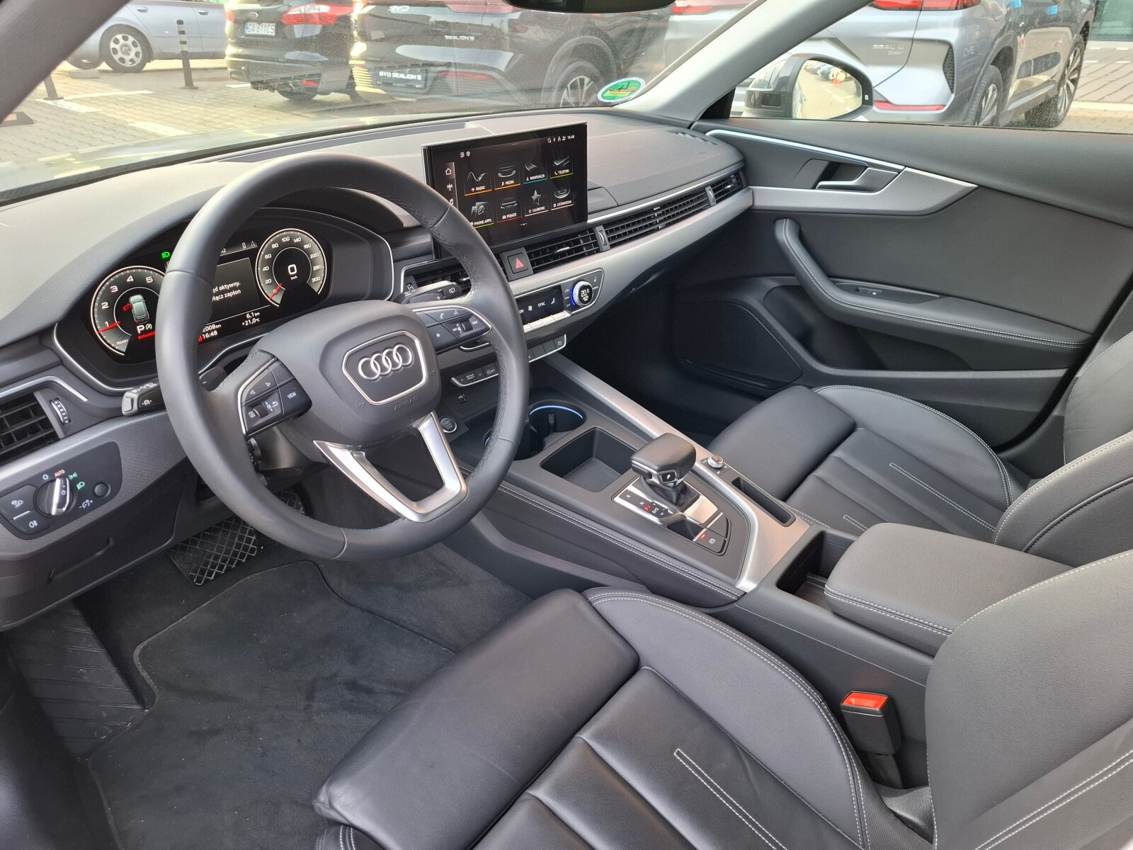 Audi A4 Avant - zdjęcie 8