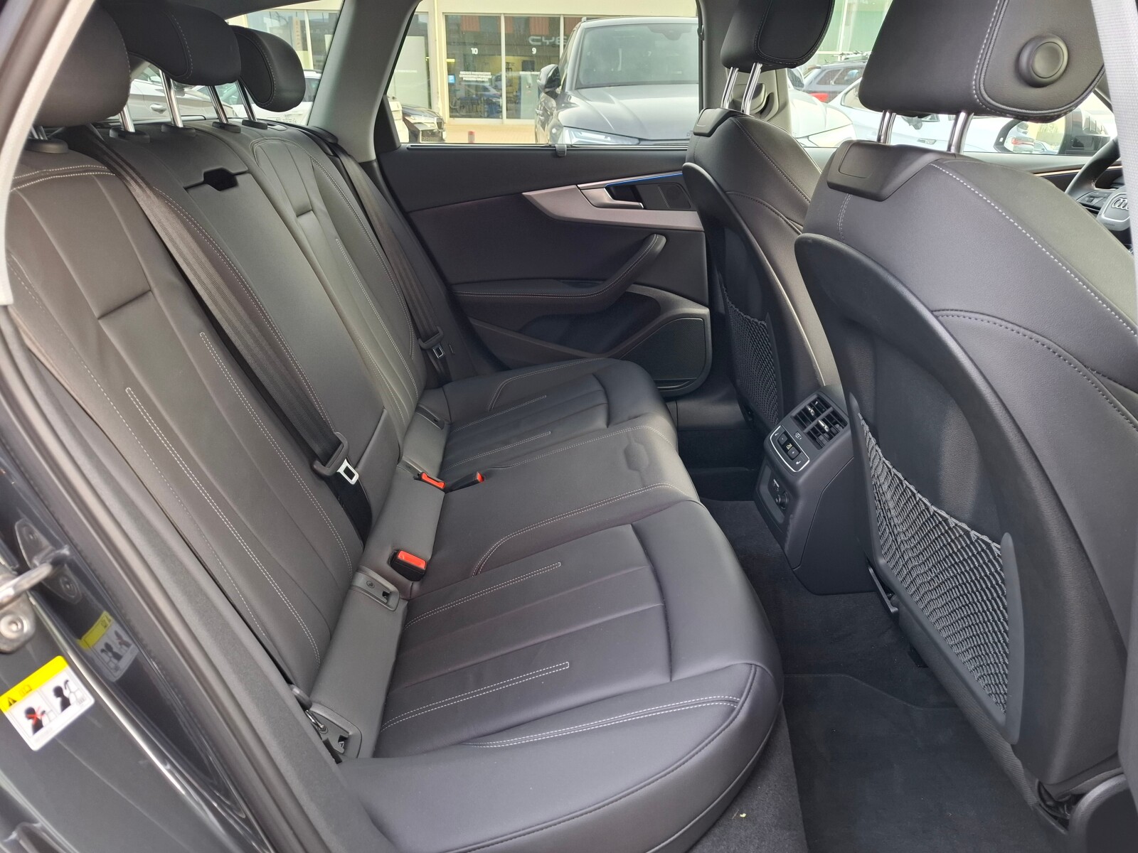 Audi A4 Avant - zdjęcie 7