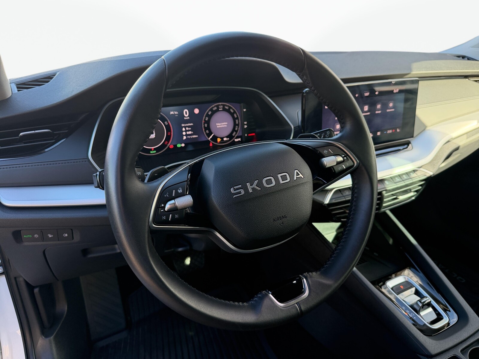 Škoda Octavia - zdjęcie 12