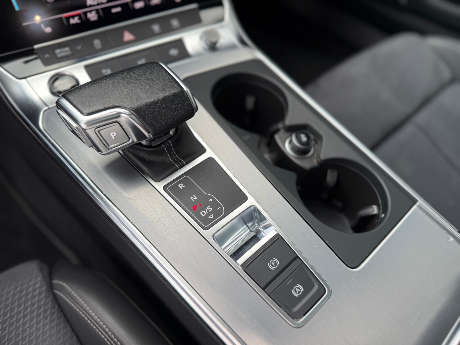 Audi A6 Limousine TFSI e - zdjęcie 23