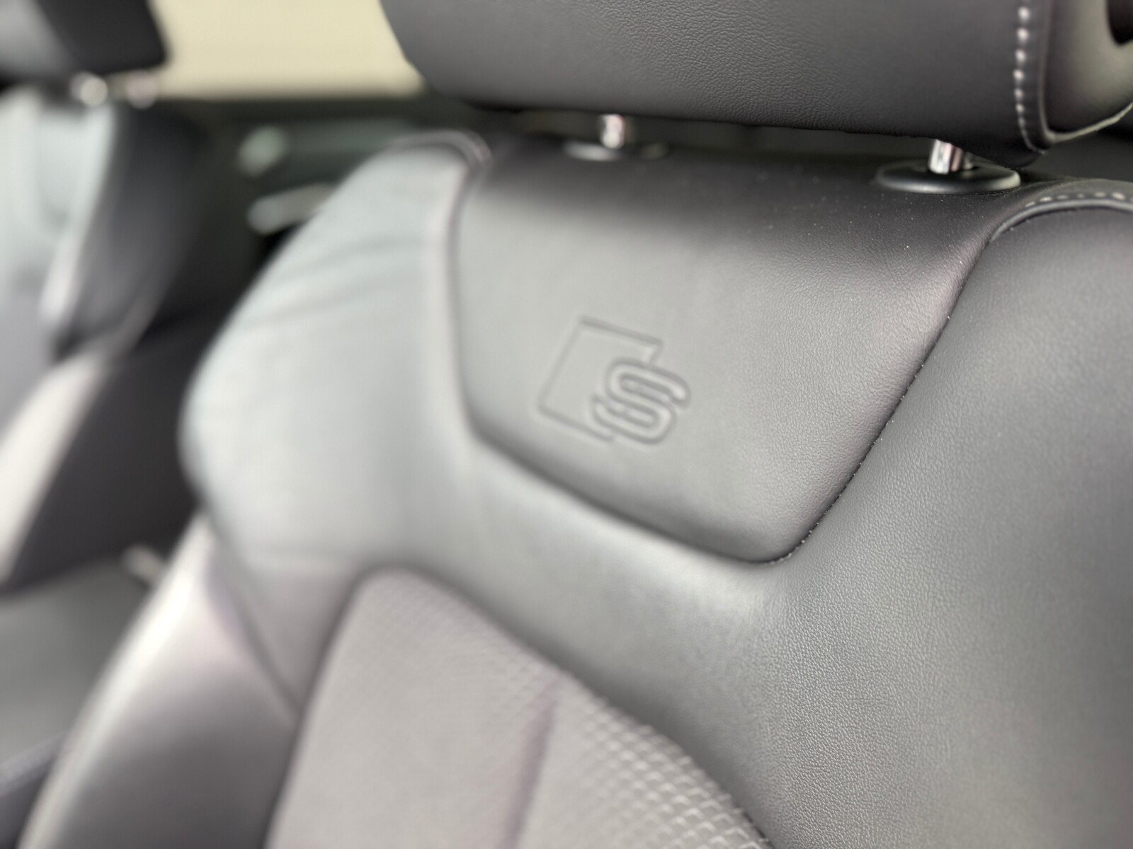Audi A6 Limousine TFSI e - zdjęcie 19