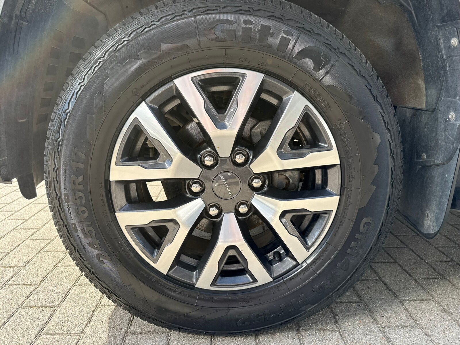 Maxus eT90 - zdjęcie 20