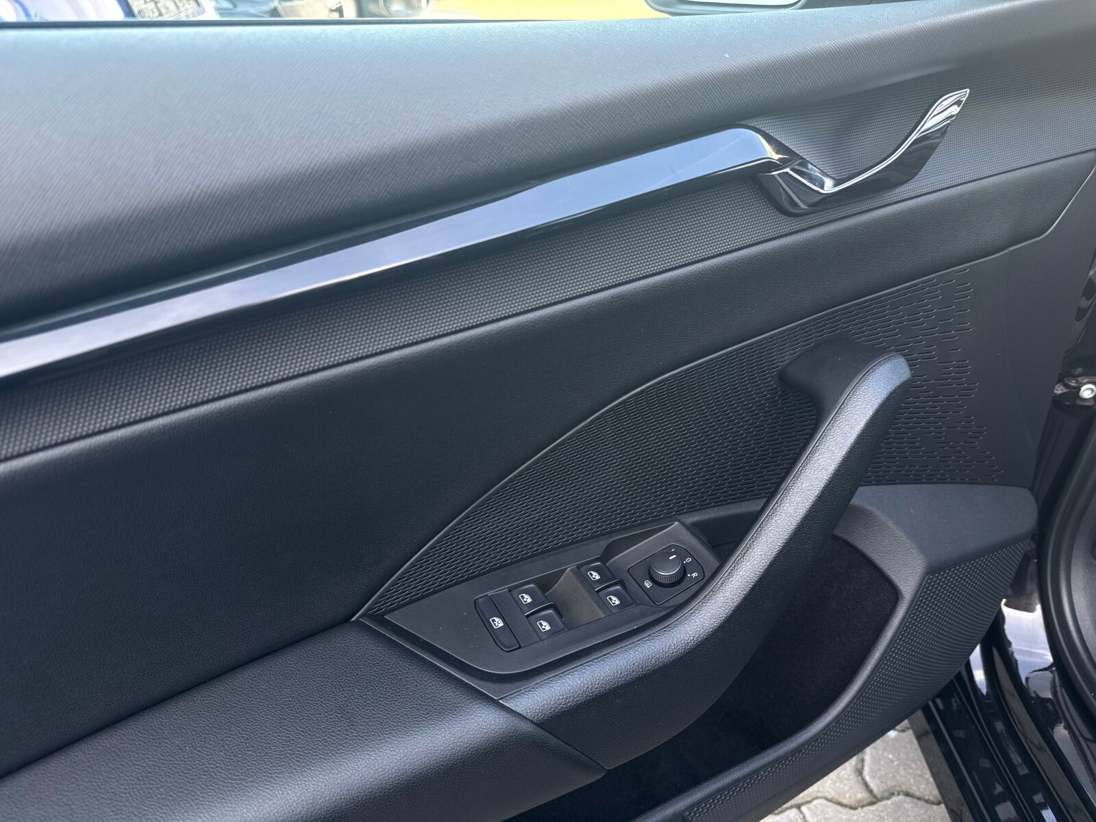 Škoda Octavia Combi - zdjęcie 10