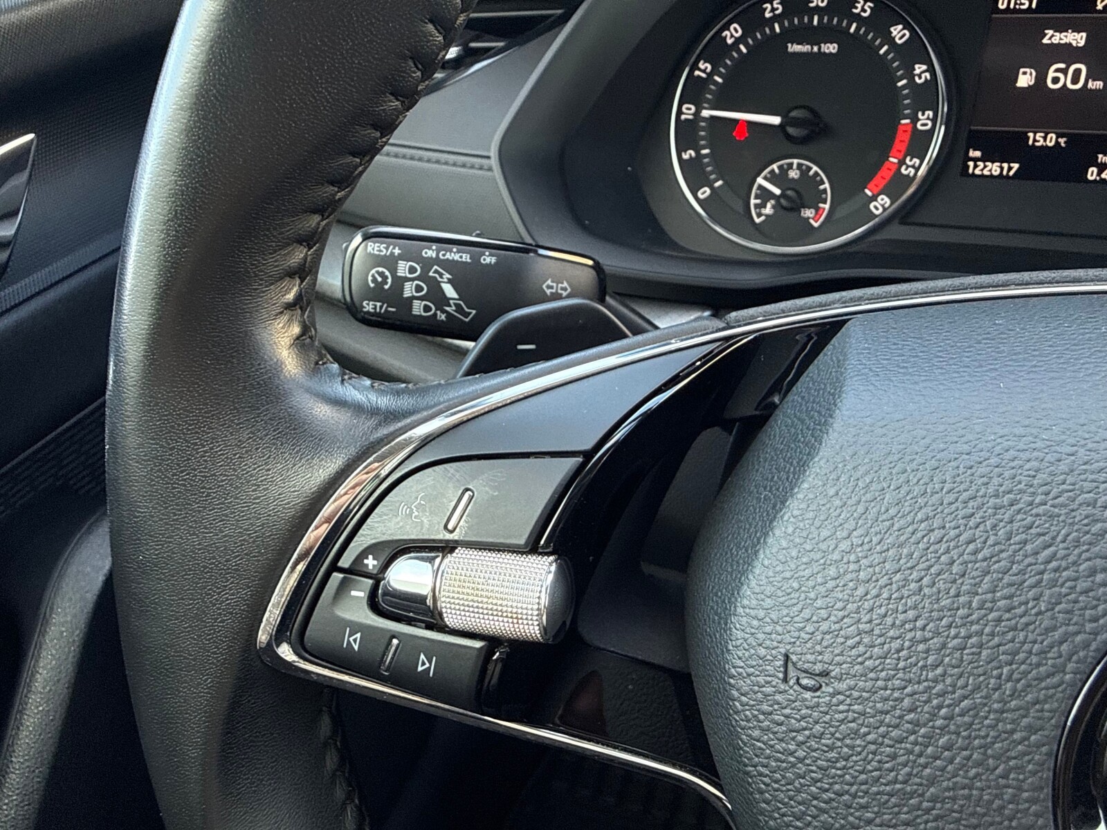 Škoda Octavia Combi - zdjęcie 17