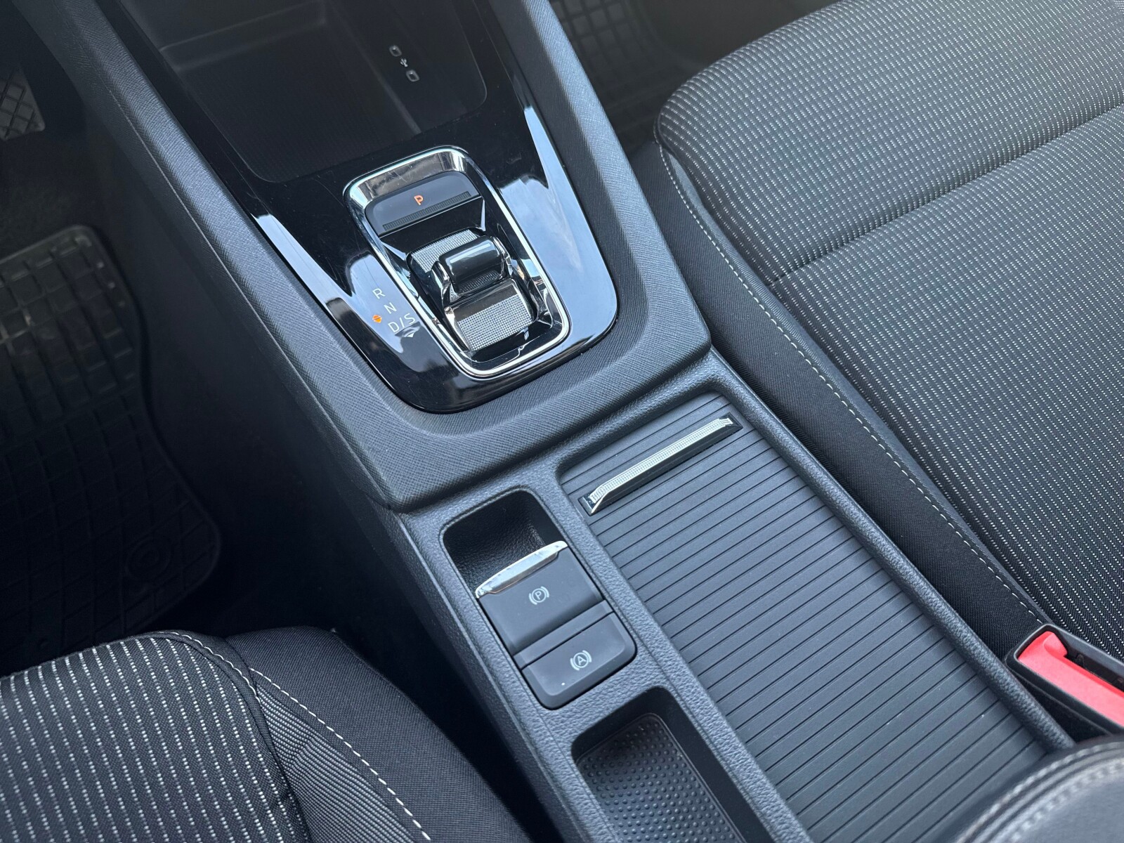 Škoda Octavia Combi - zdjęcie 20