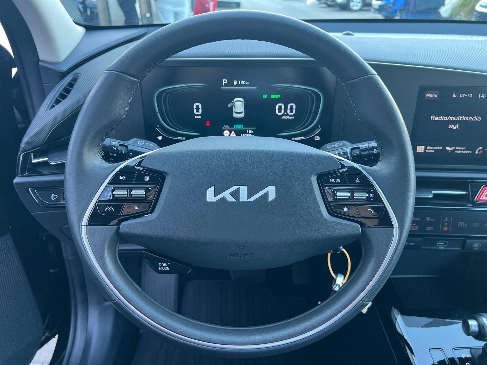 Kia Niro - zdjęcie 16