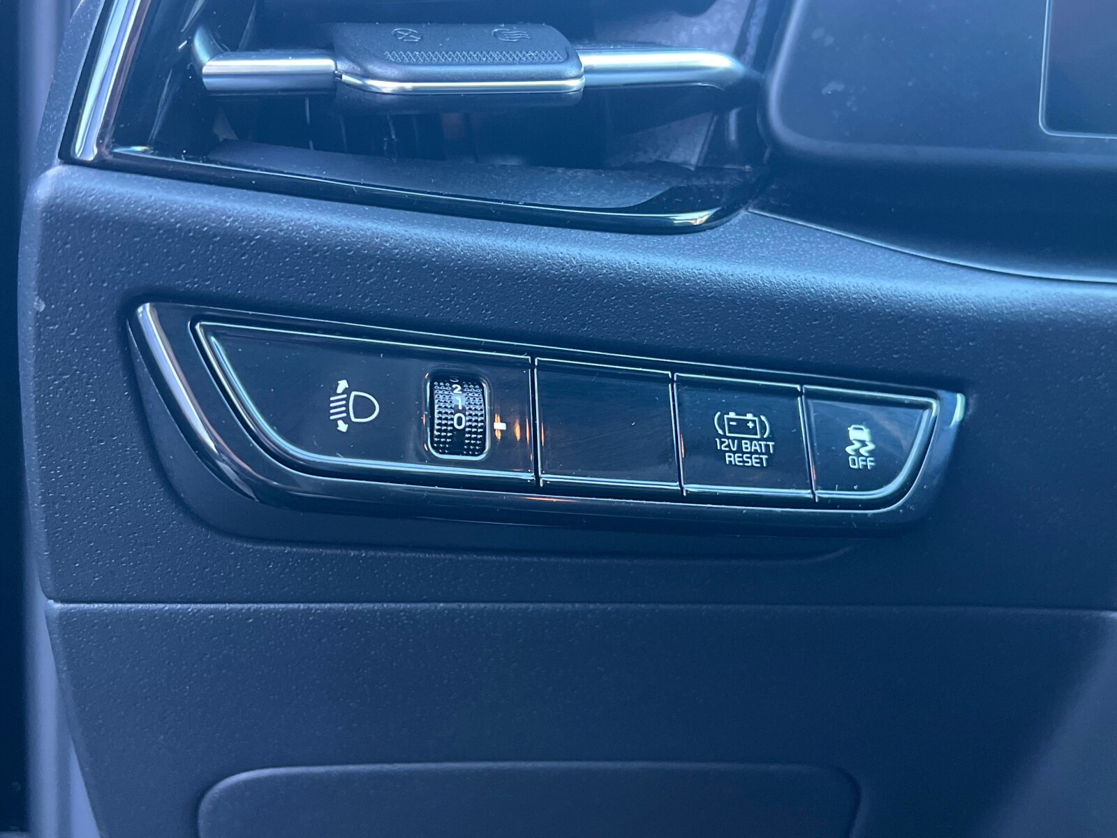 Kia Niro - zdjęcie 24