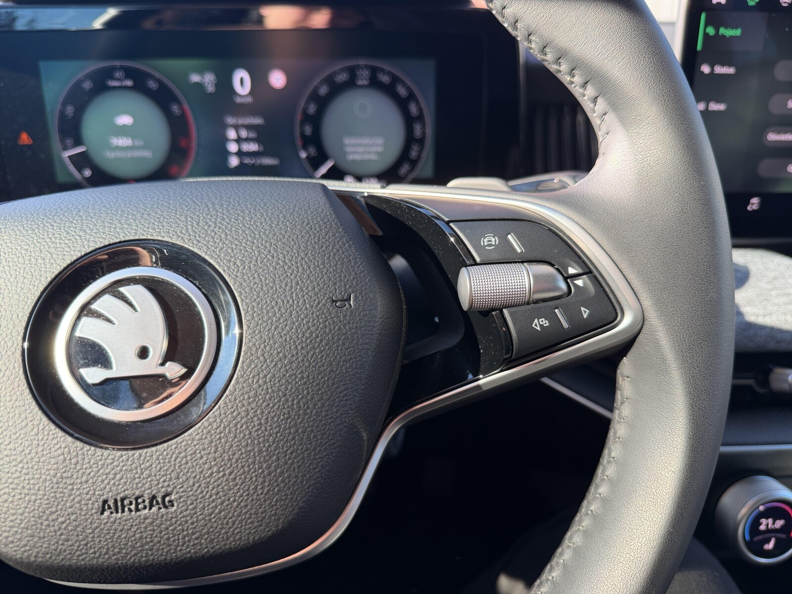 Škoda Superb - zdjęcie 18