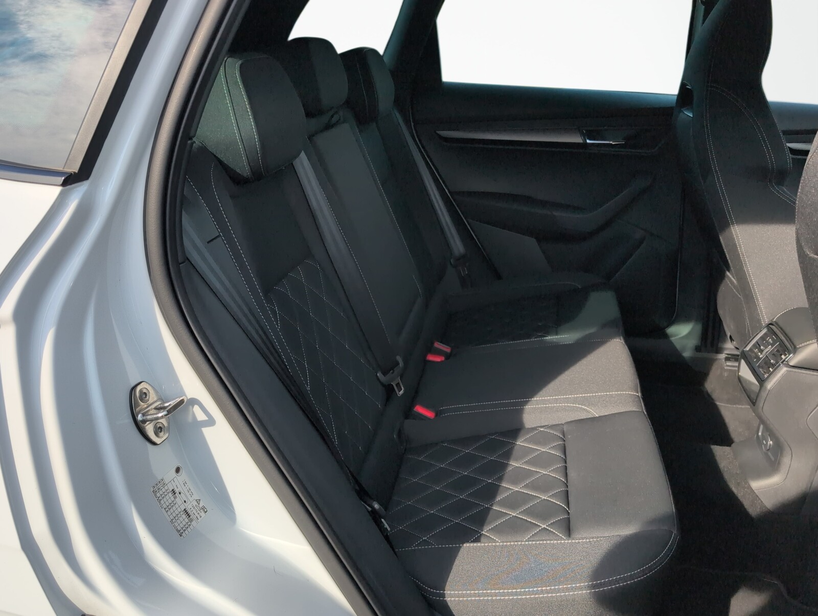 Škoda Karoq - zdjęcie 11