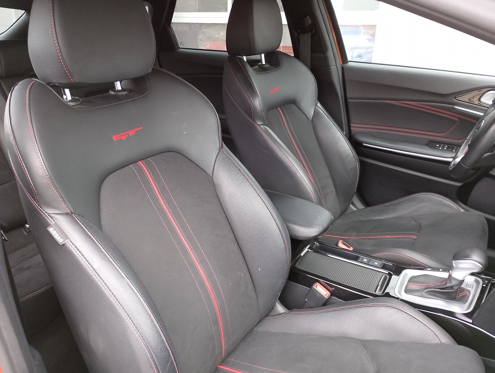 Kia Pro_cee'd - zdjęcie 14