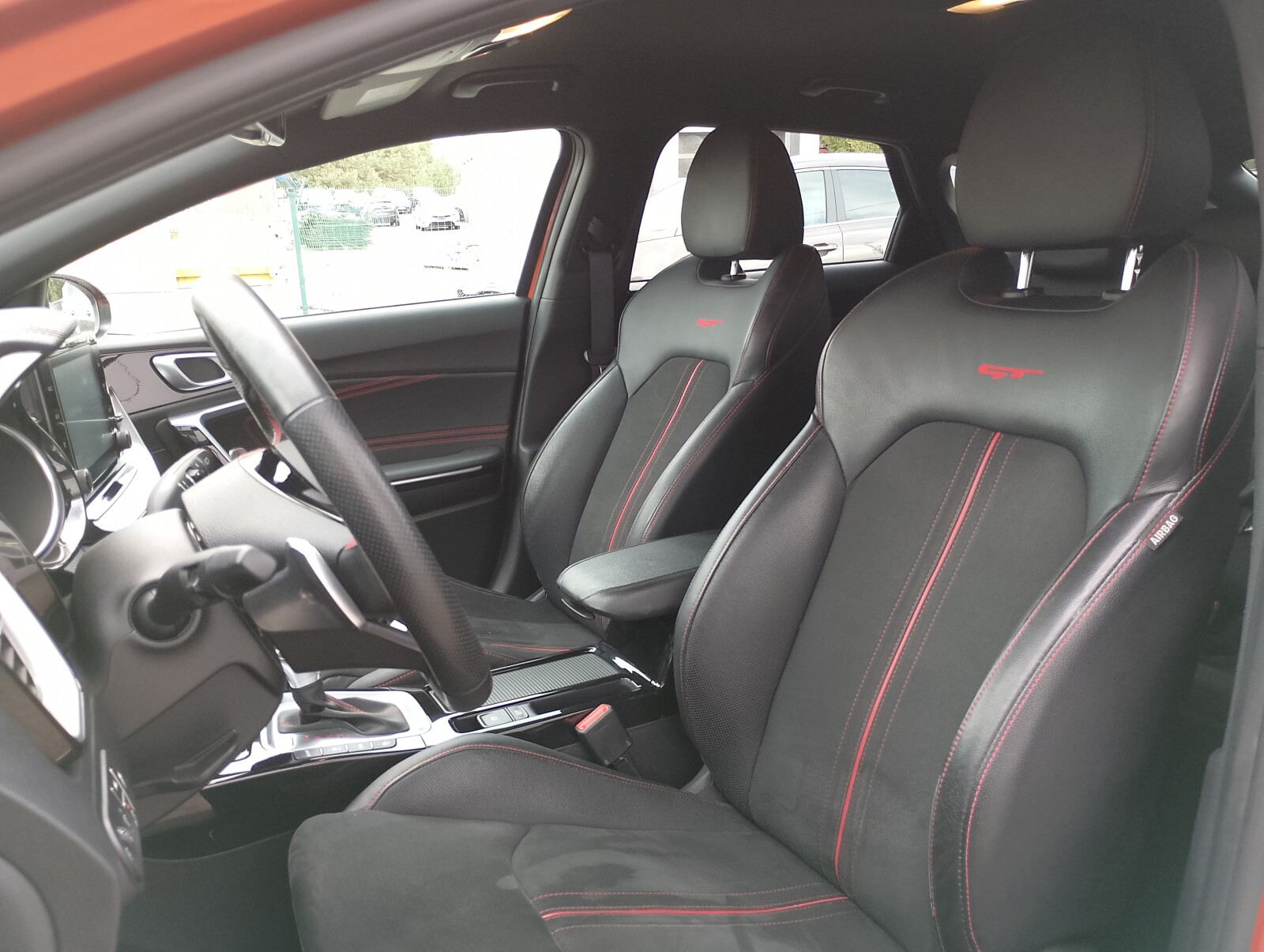 Kia Pro_cee'd - zdjęcie 9