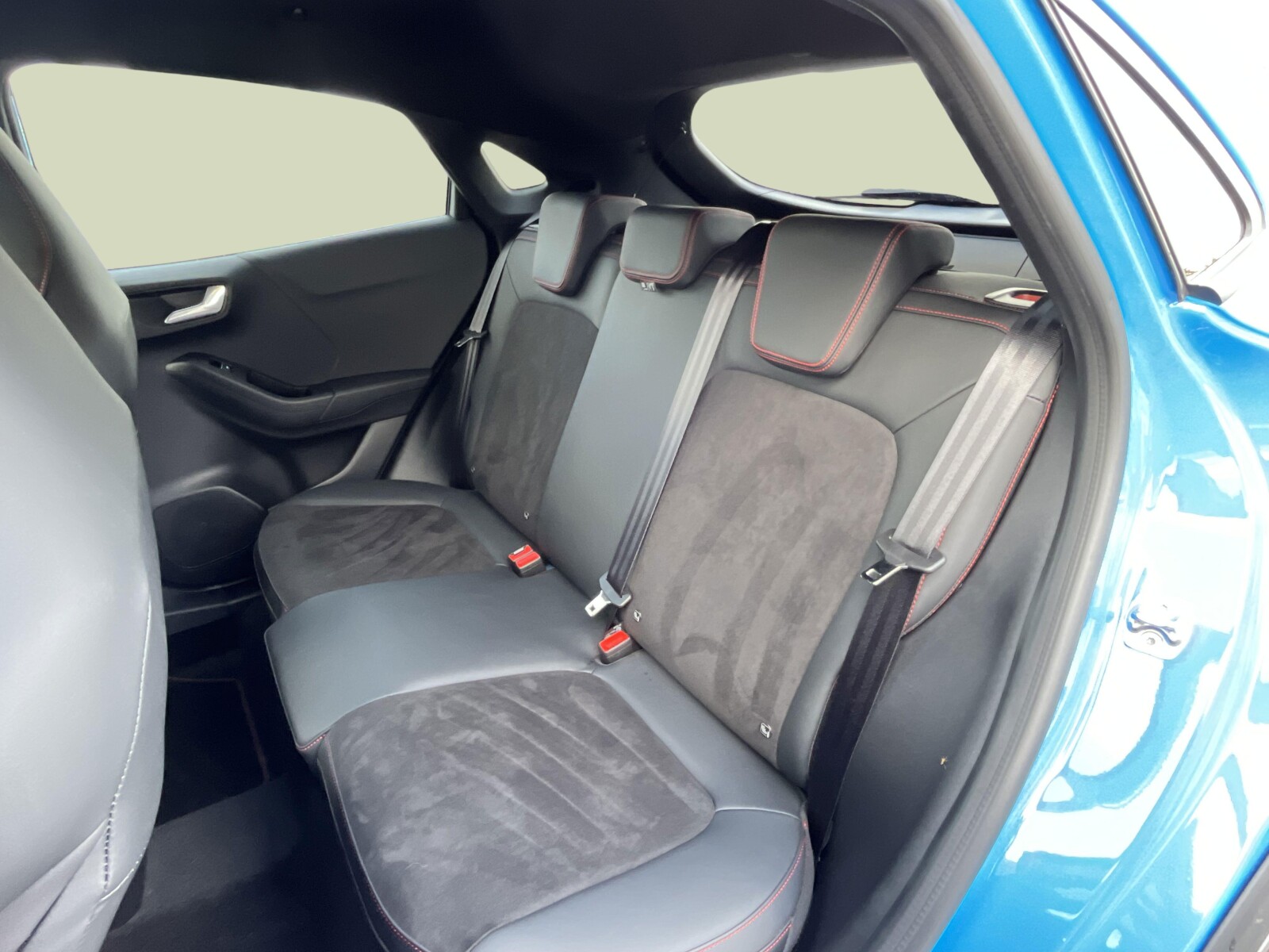 Ford Puma - zdjęcie 11