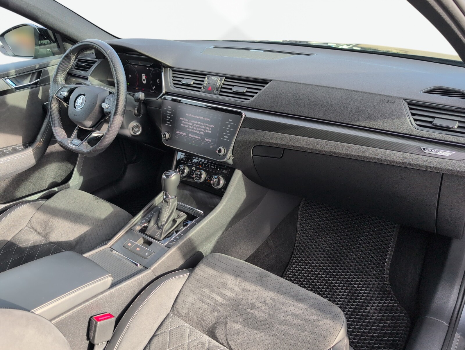 Škoda Superb - zdjęcie 17