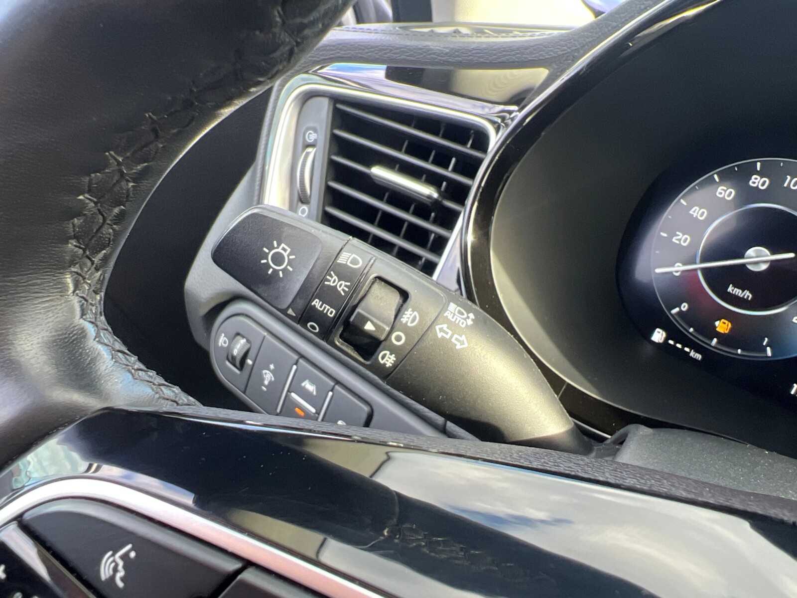 Kia Ceed - zdjęcie 21