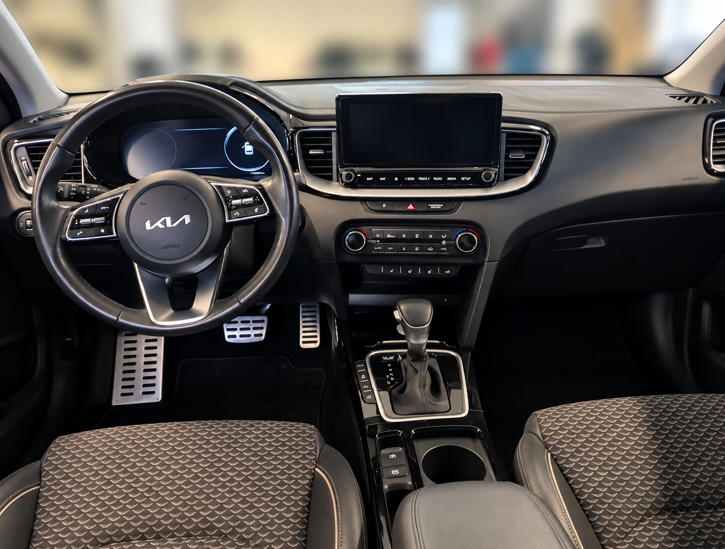 Kia Ceed - zdjęcie 2