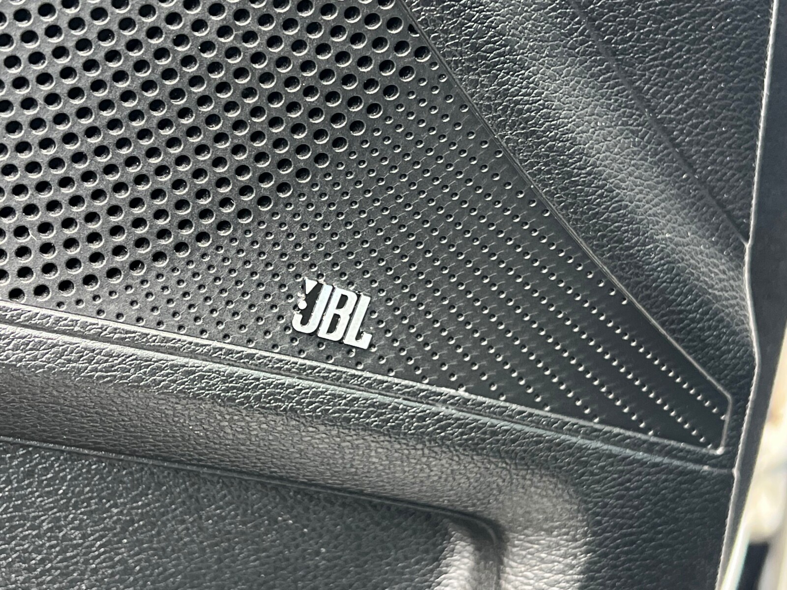 Kia Ceed - zdjęcie 22