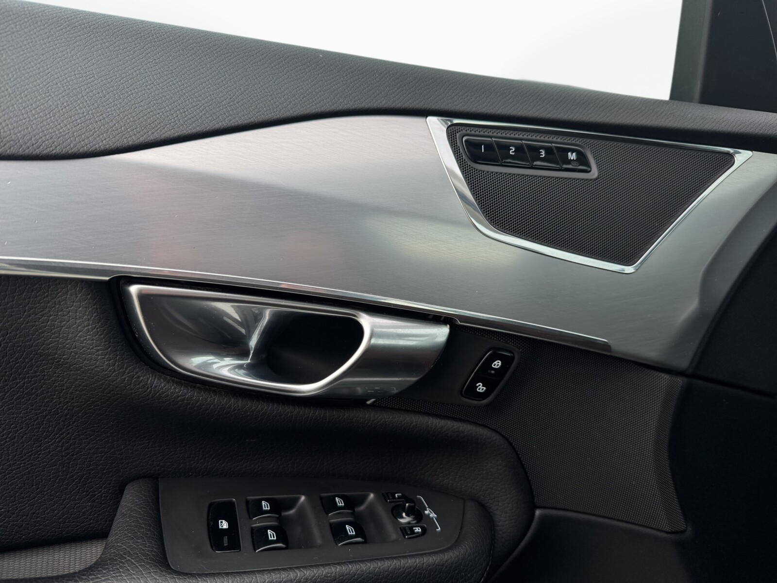 Volvo XC 90 - zdjęcie 21