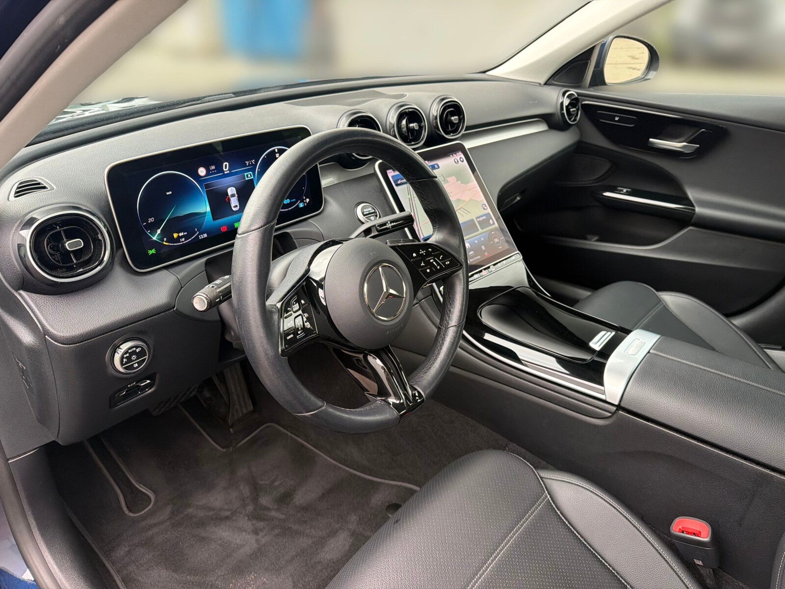 Mercedes-Benz C 180 - zdjęcie 9