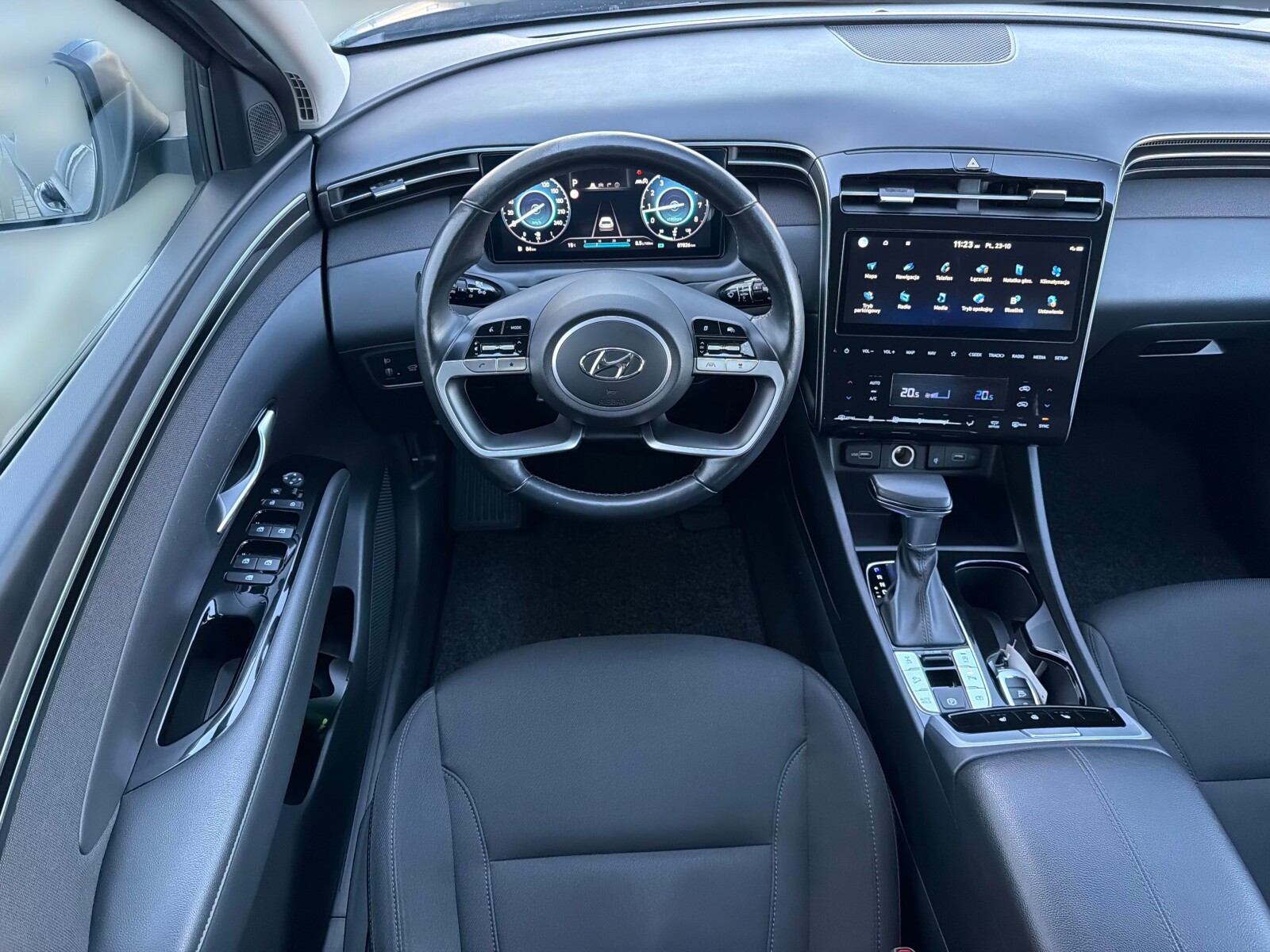 Hyundai Tucson - zdjęcie 18