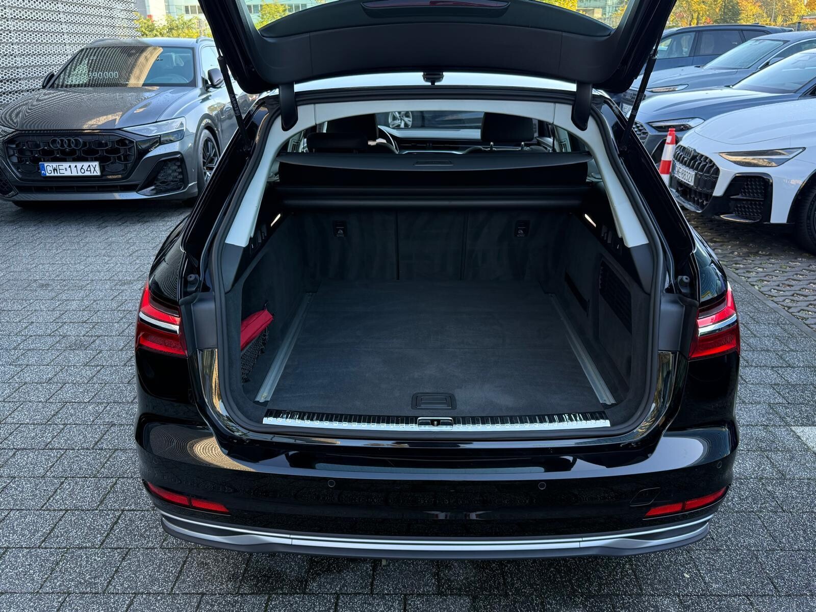 Audi A6 Avant - zdjęcie 13