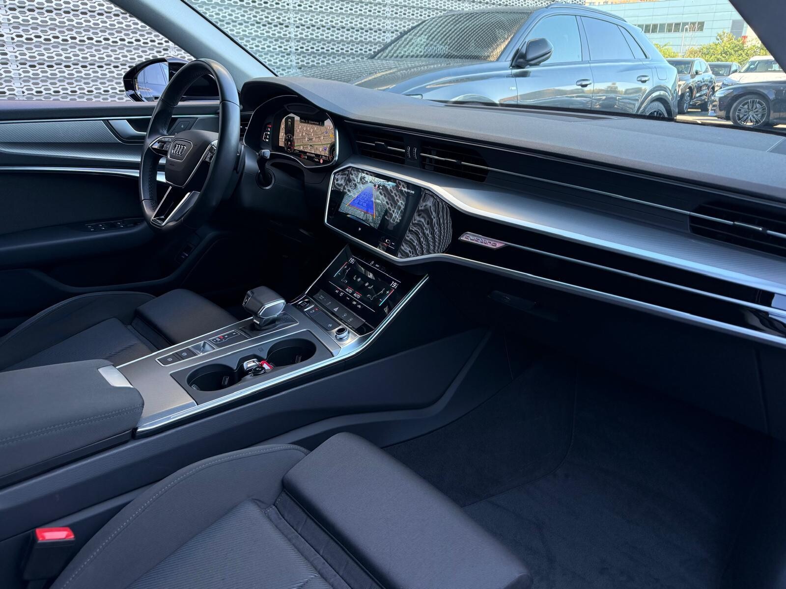 Audi A6 Avant - zdjęcie 22