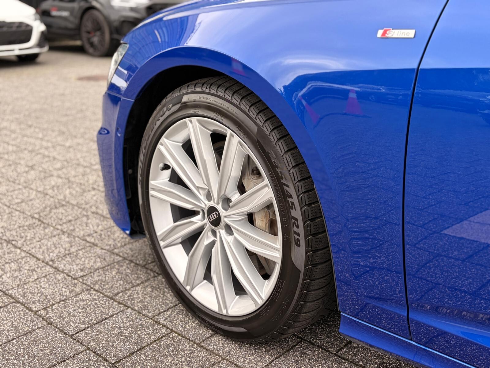 Audi A6 Avant - zdjęcie 10