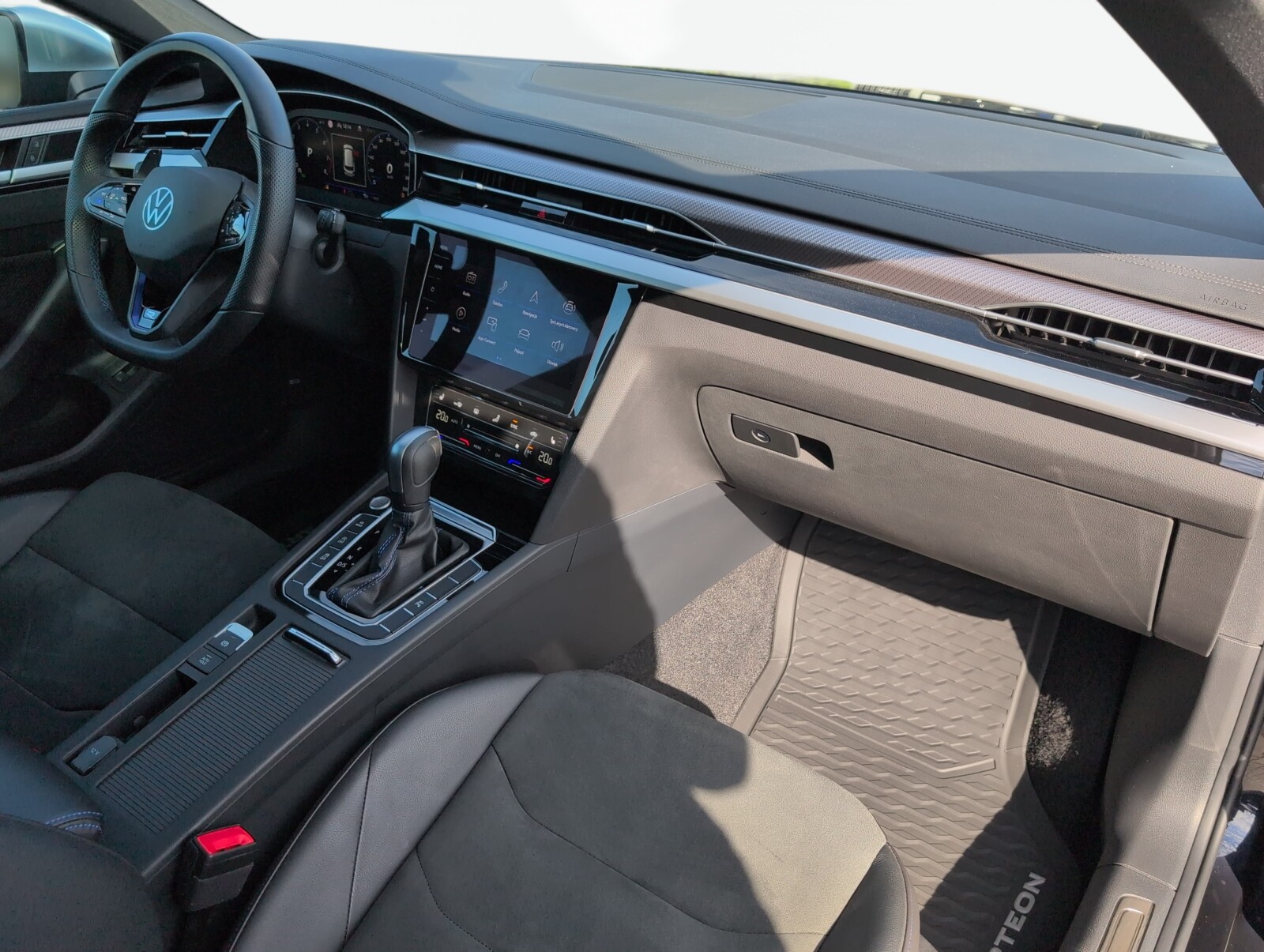 Volkswagen Arteon Shooting Brake - zdjęcie 18