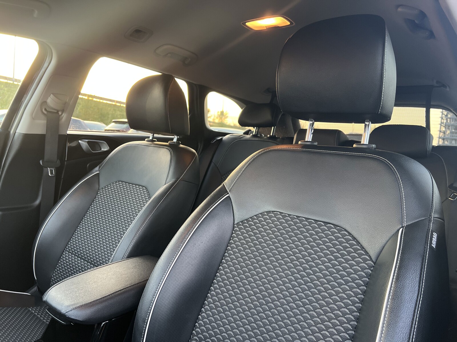Kia Ceed - zdjęcie 20