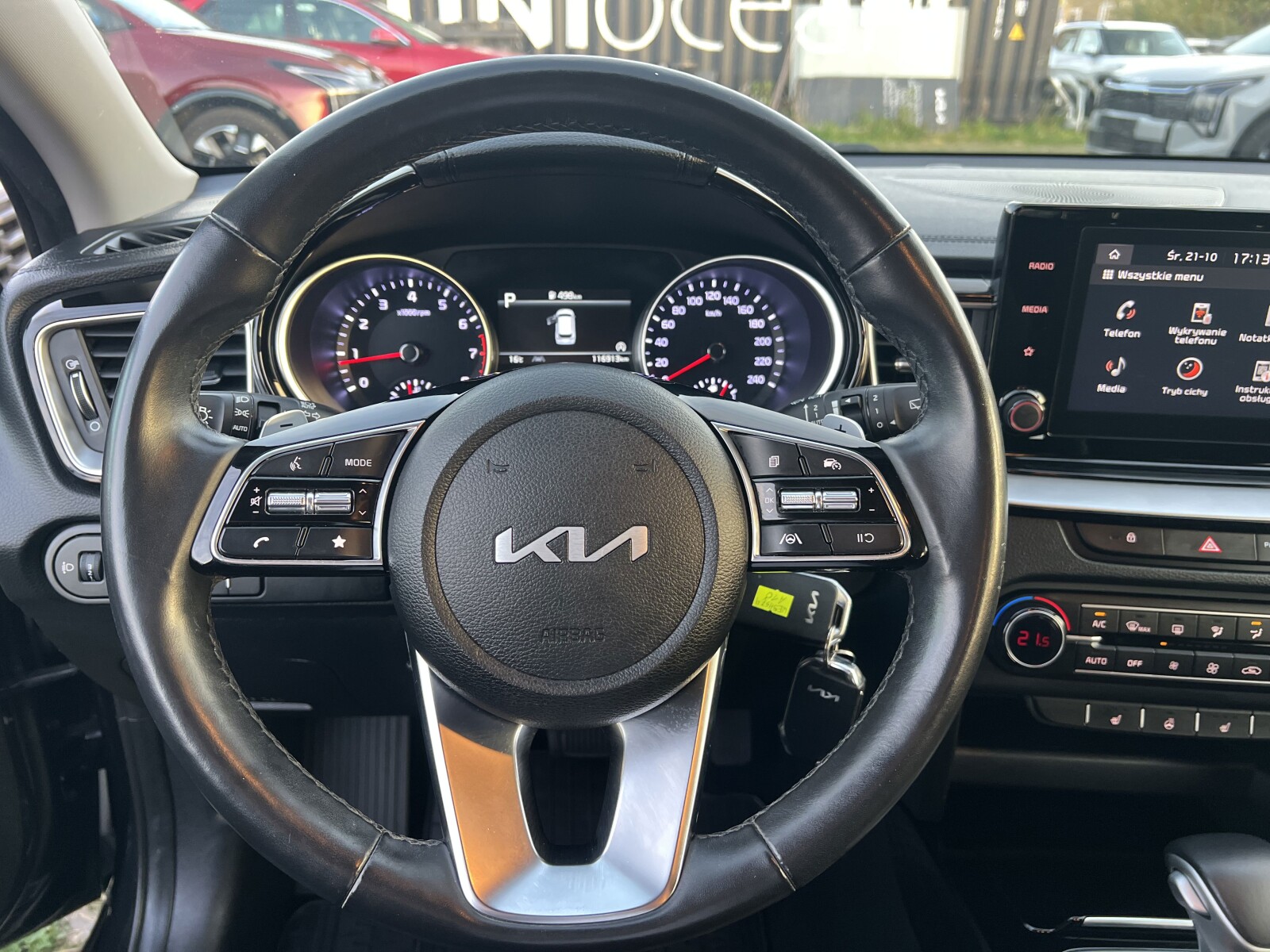 Kia Ceed - zdjęcie 17
