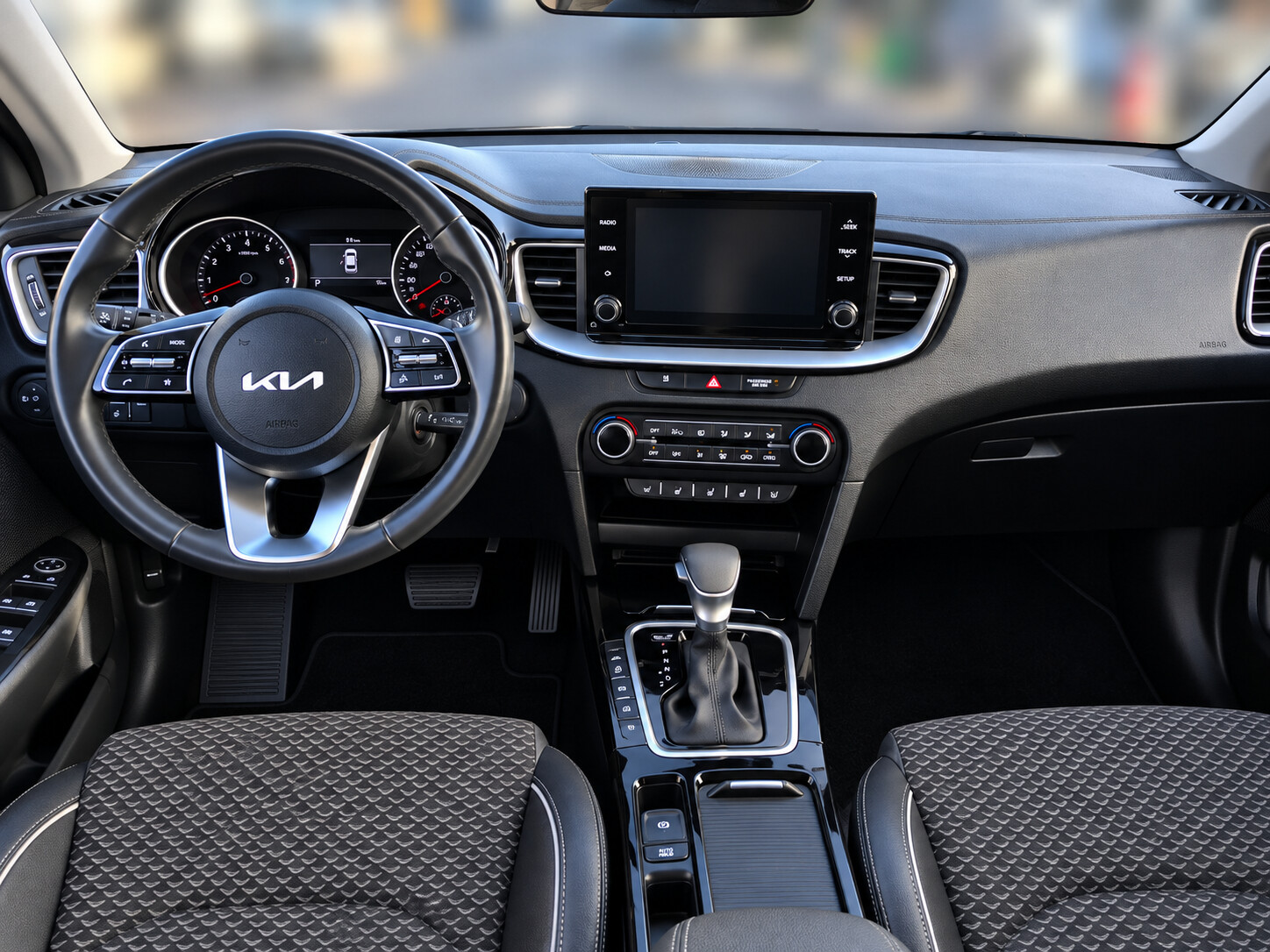 Kia Ceed - zdjęcie 2
