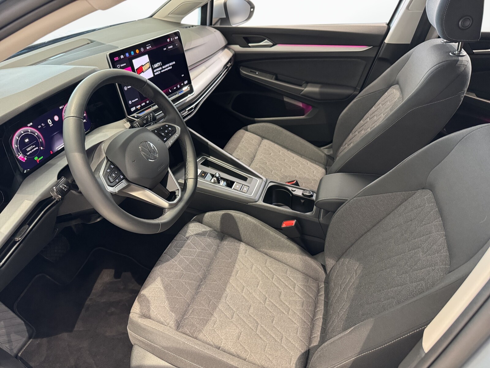 Volkswagen Golf - zdjęcie 10