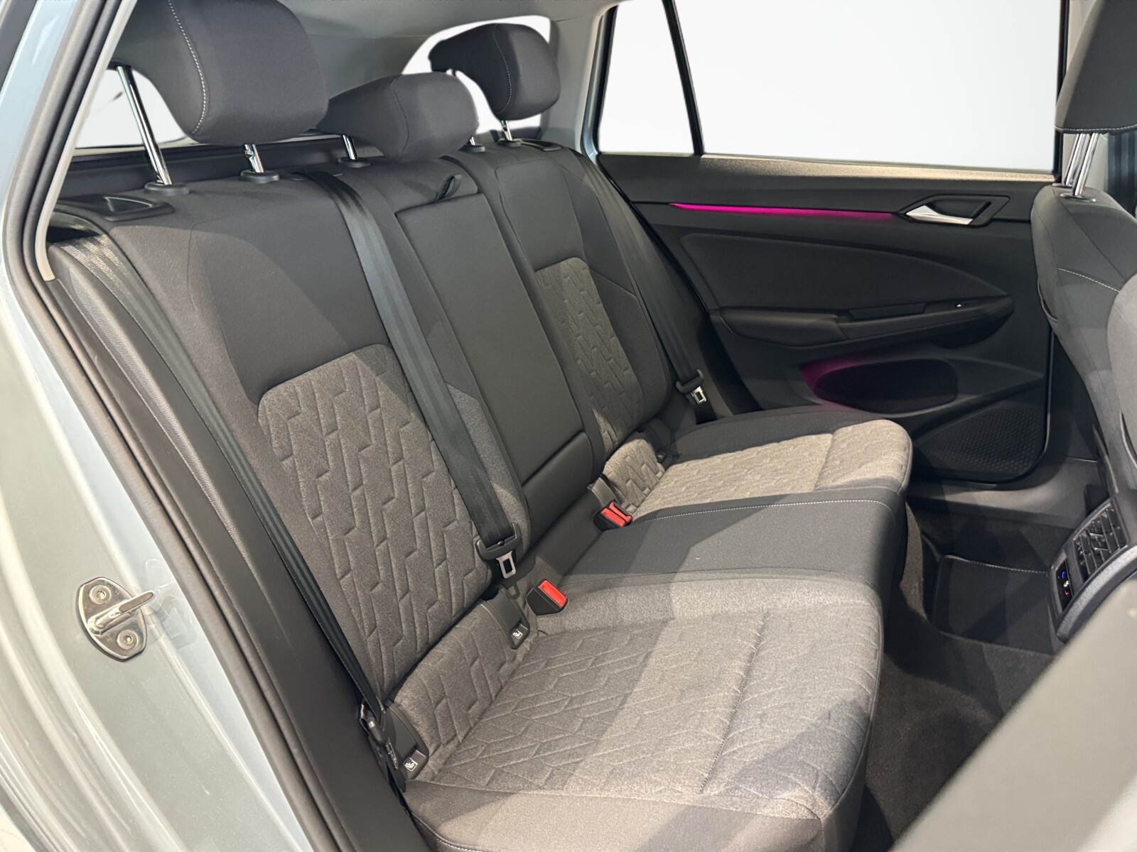 Volkswagen Golf - zdjęcie 14