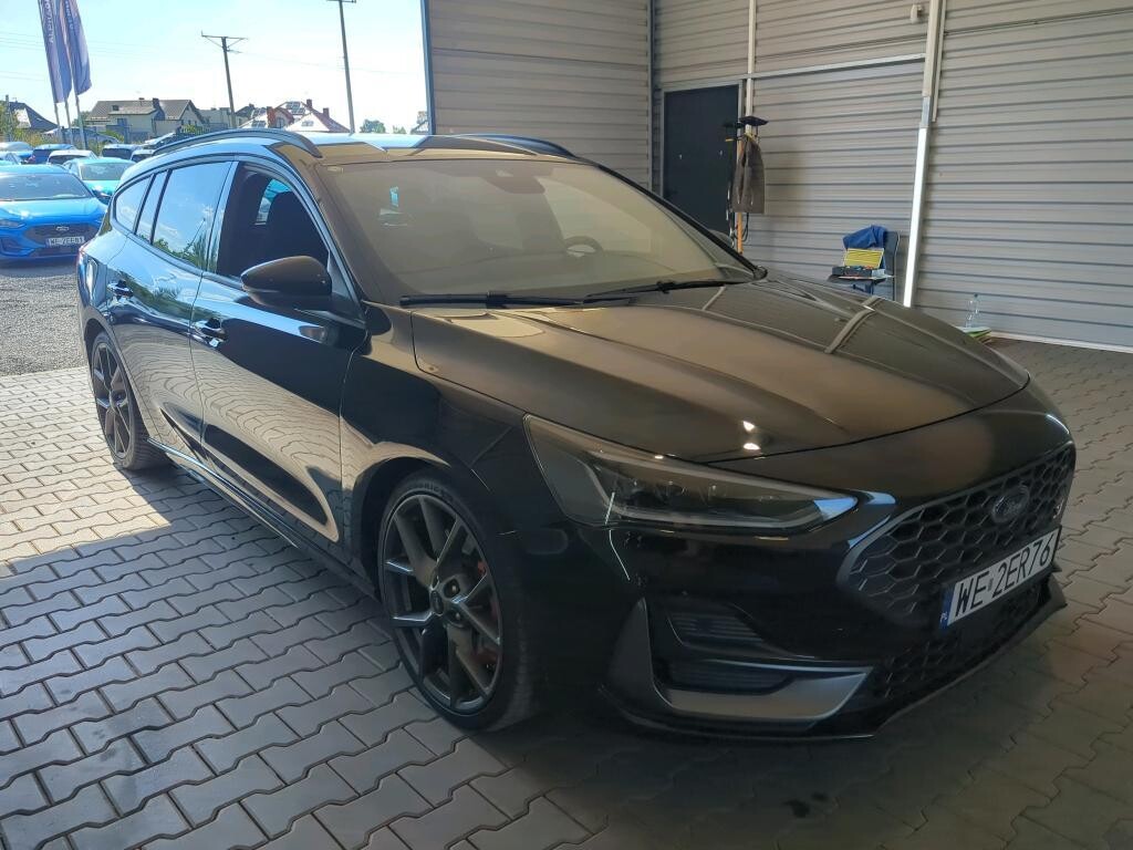 Ford Focus - zdjęcie 2