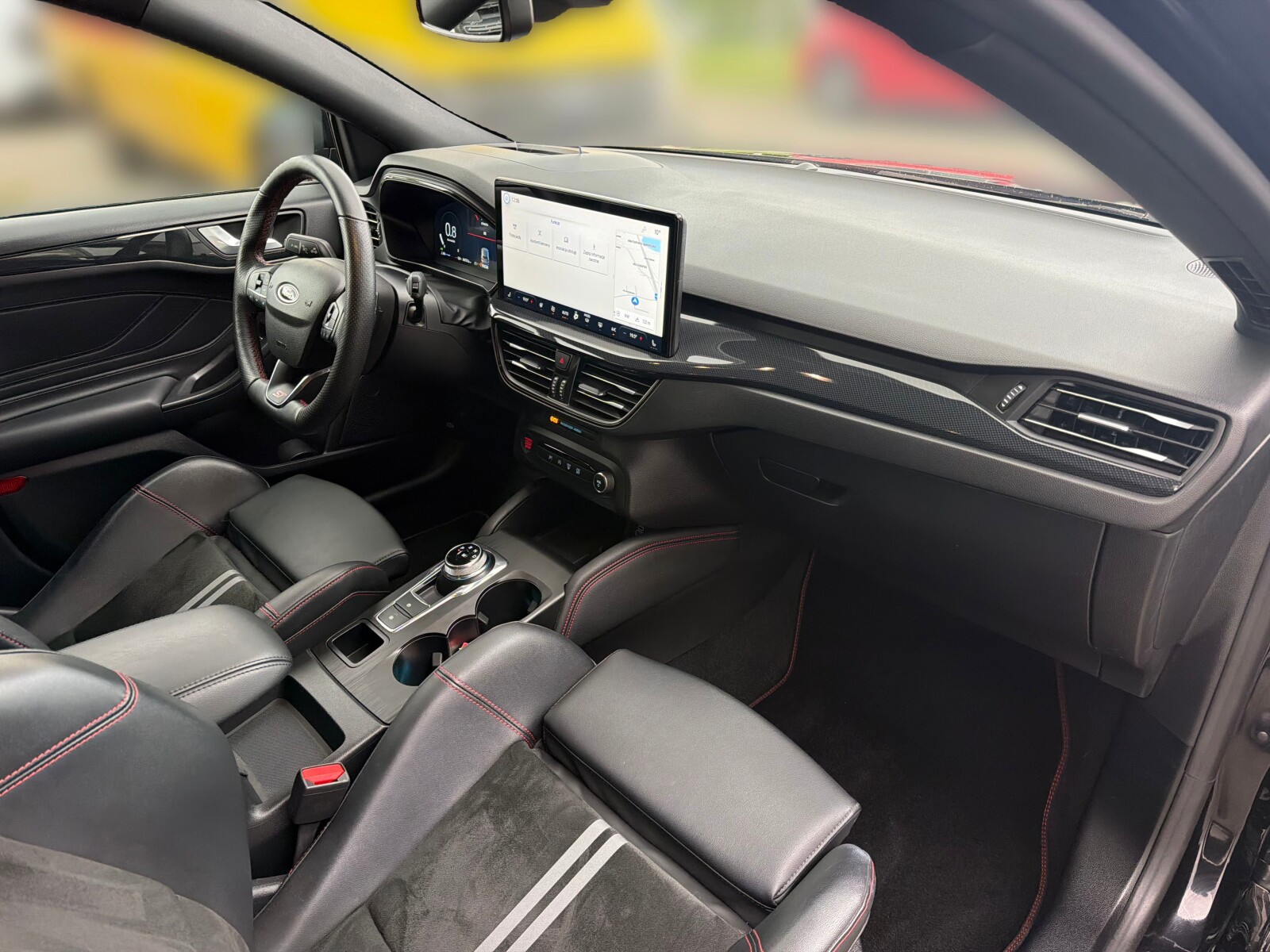 Ford Focus - zdjęcie 16