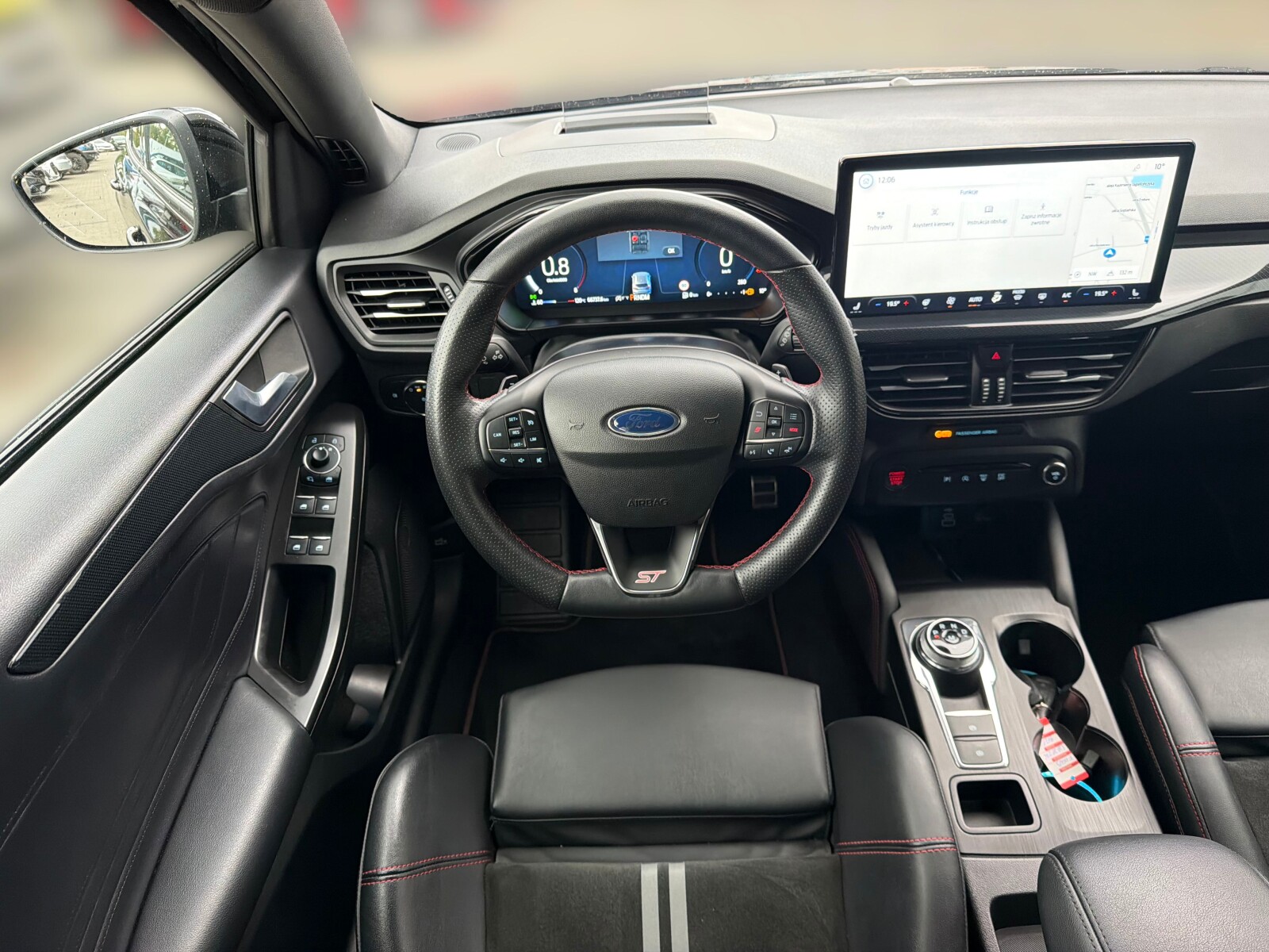 Ford Focus - zdjęcie 19