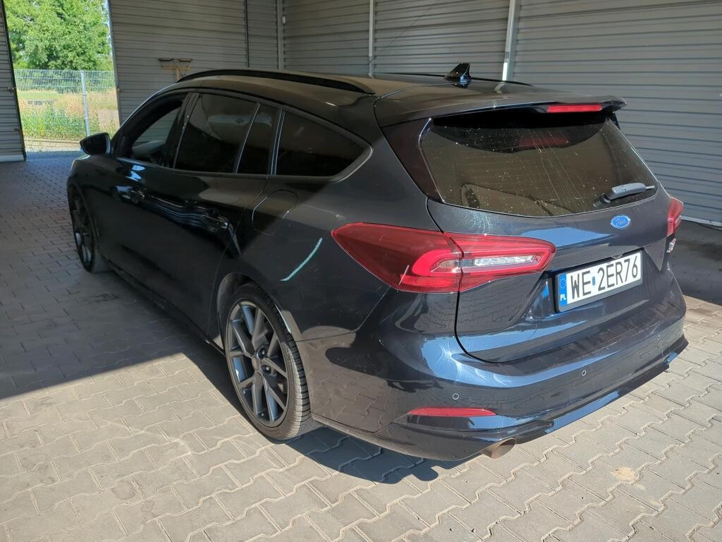 Ford Focus - zdjęcie 3