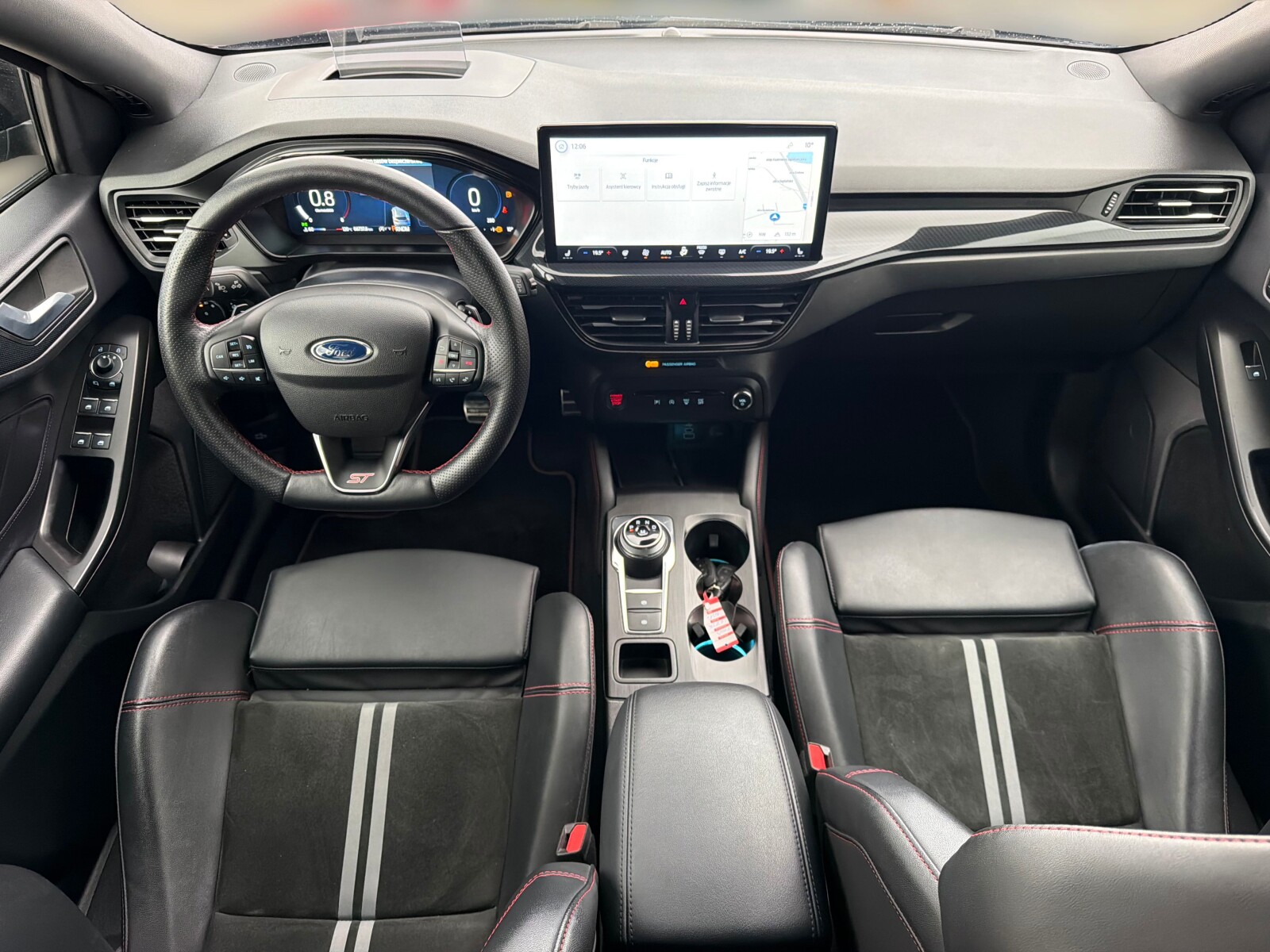 Ford Focus - zdjęcie 20