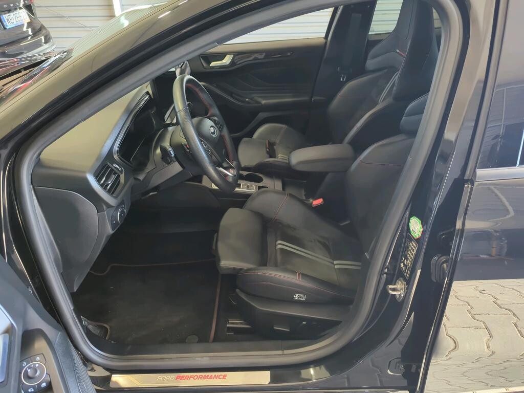 Ford Focus - zdjęcie 6
