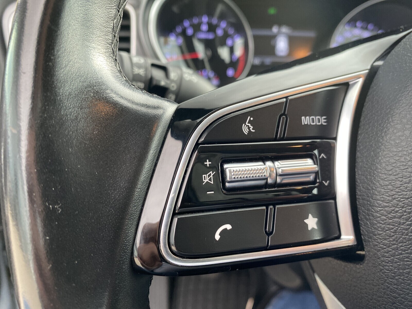 Kia Ceed - zdjęcie 19
