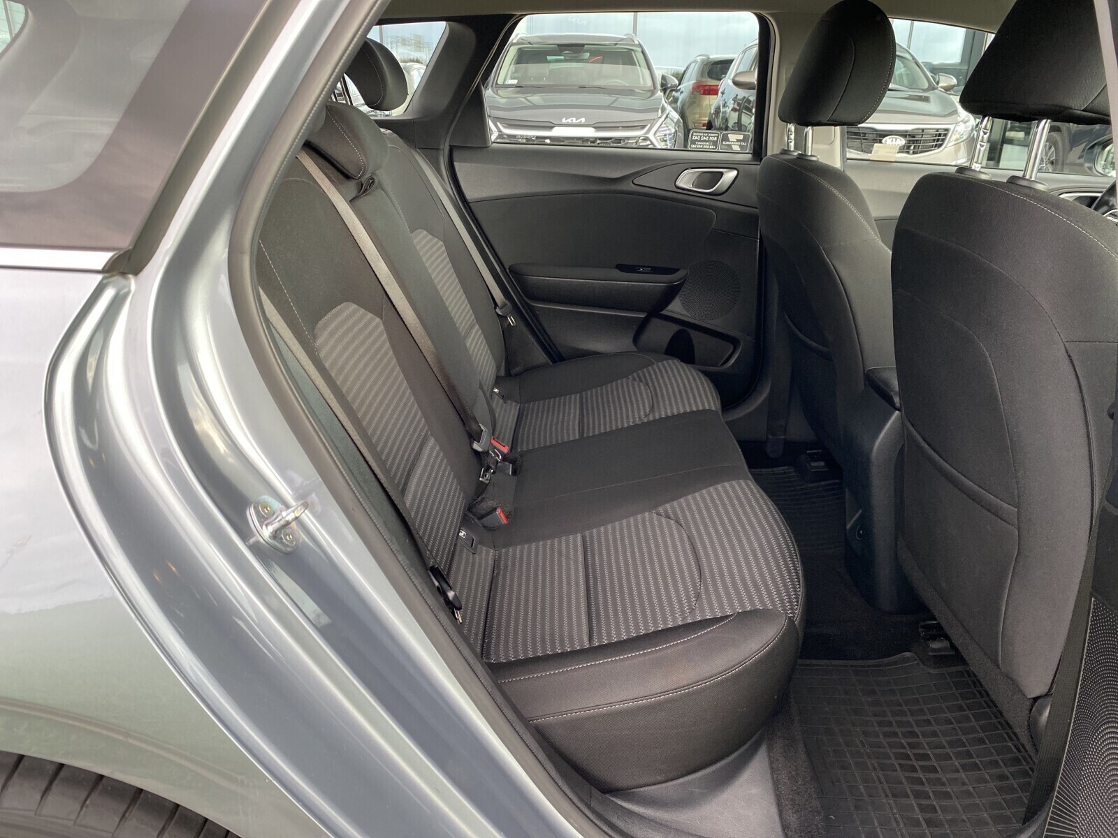 Kia Ceed - zdjęcie 13