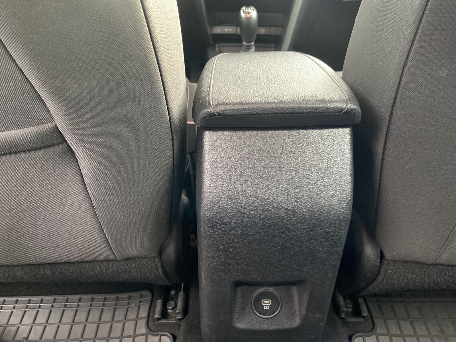Kia Ceed - zdjęcie 12