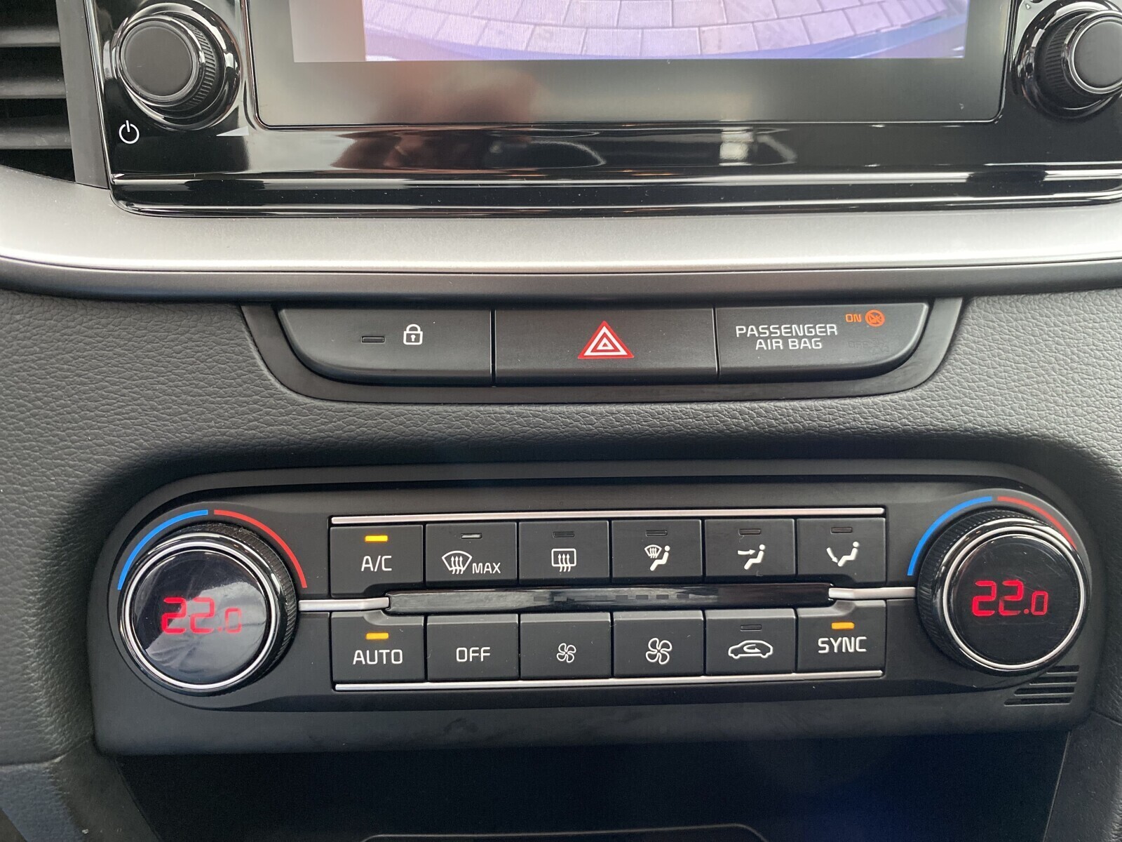 Kia Ceed - zdjęcie 23