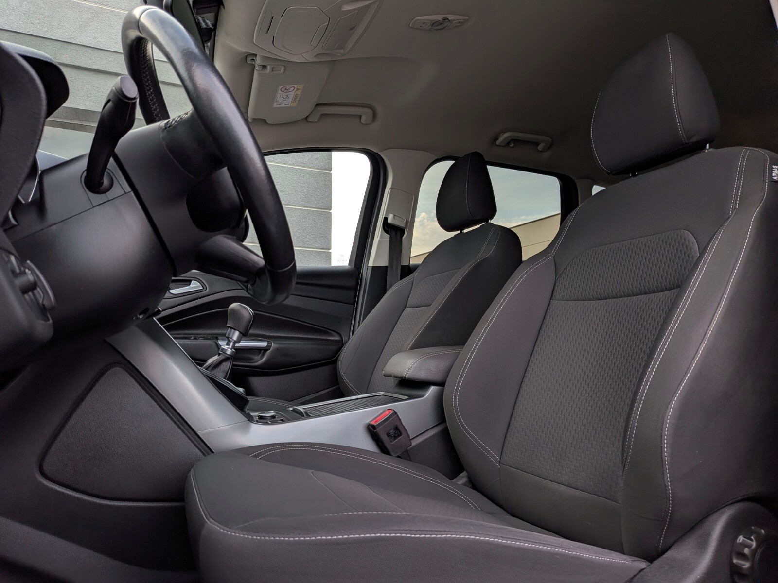 Ford Kuga - zdjęcie 9