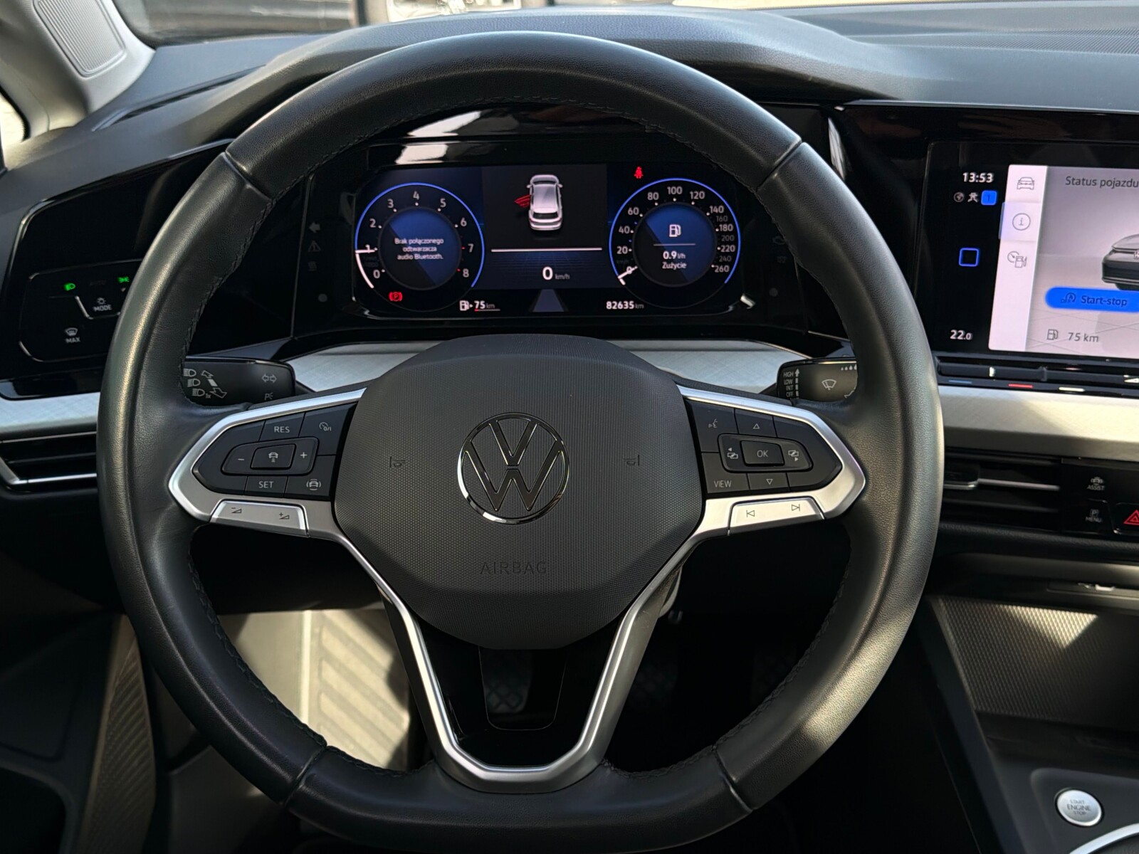 Volkswagen Golf - zdjęcie 12